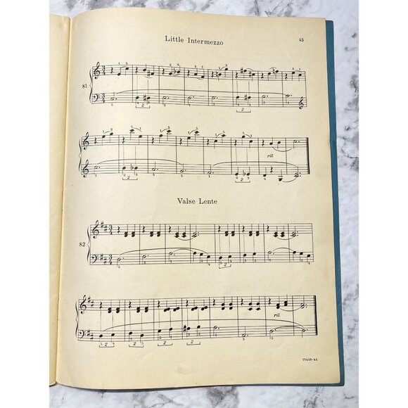 The Robyn-Gurlitt Piano 85 Etudes to Develop Sight Reading and Pedal Technic - Picture 10 of 12